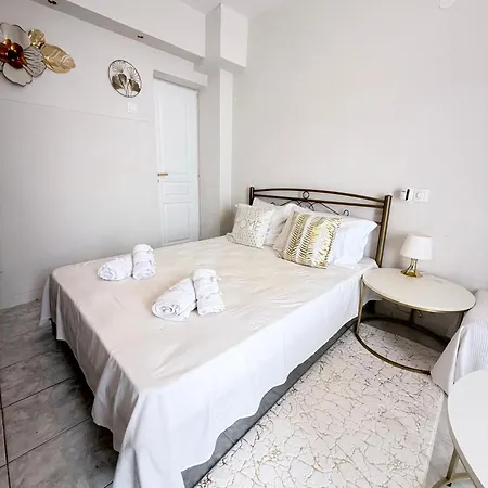 Апартамент Snezanas Seaside Haven